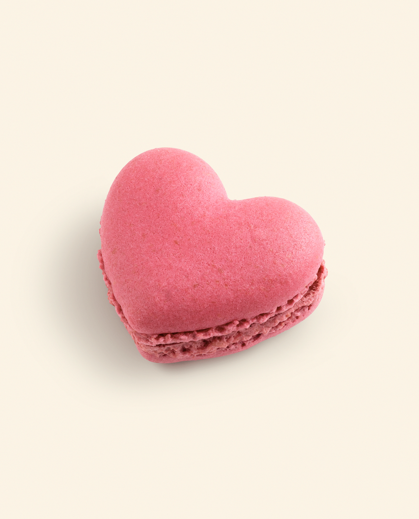 Heart Macarons – 24 Ct