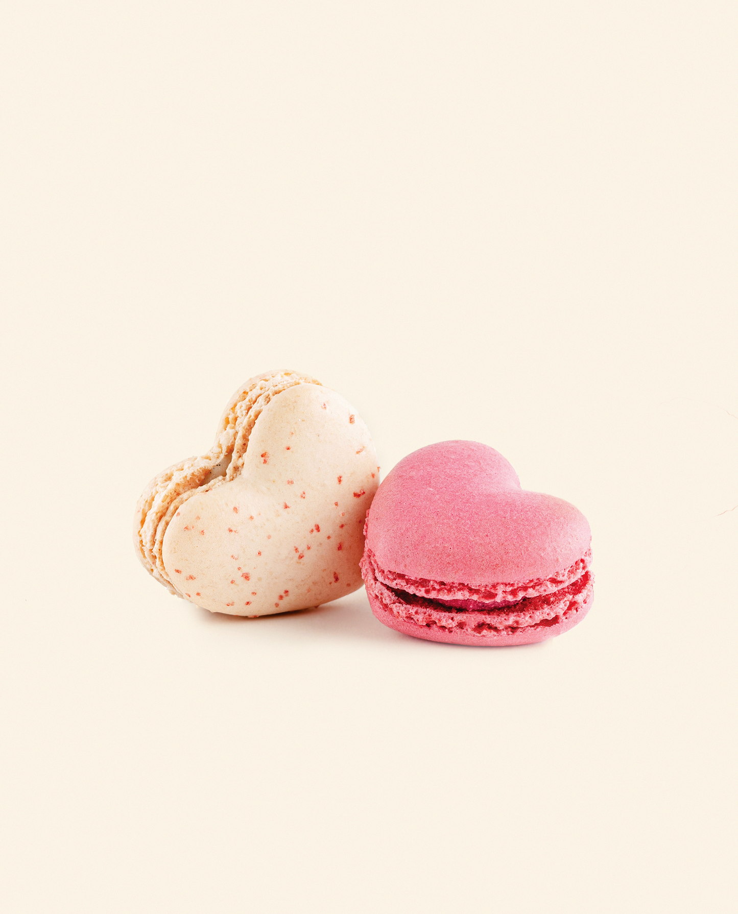 Heart Macarons – 24 Ct